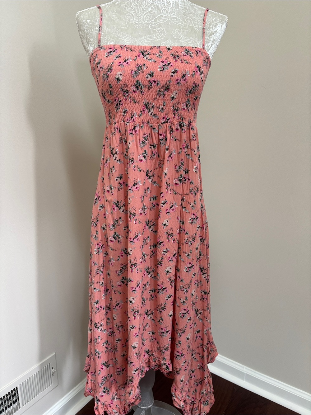 URBAN OUTFITTERS Pink Floral Smocked Midi Dress